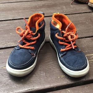 Boys size 6 high top sneaker